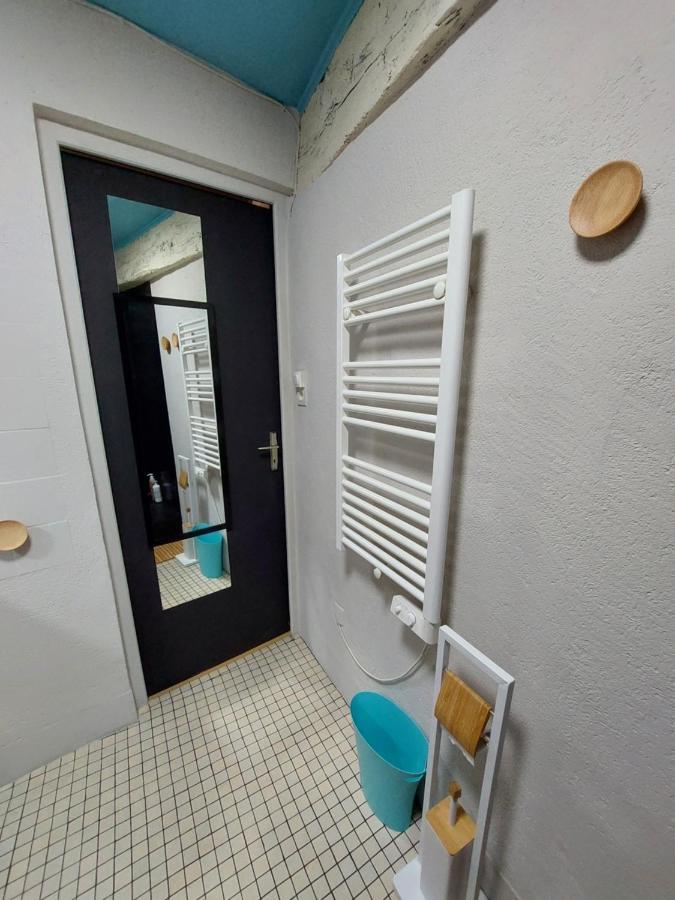 Moderne Historique Apartment Bergerac Bagian luar foto