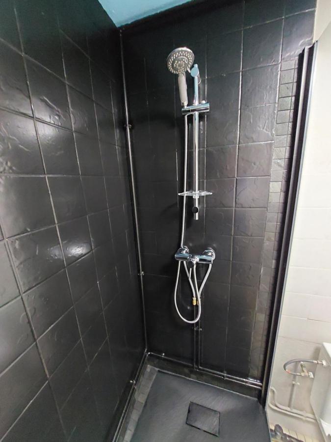 Moderne Historique Apartment Bergerac Bagian luar foto